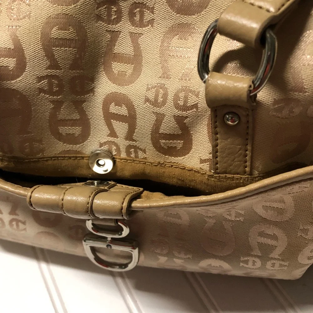 -‎ ETIENNE AIGNER  Tan Handbags Purse OS
